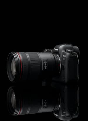 EOS R1